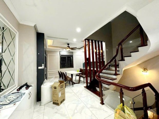 Bán nhà nguyễn khuyến _oto đỗ cửa 50m,5 tầng kimh doanh 6724572