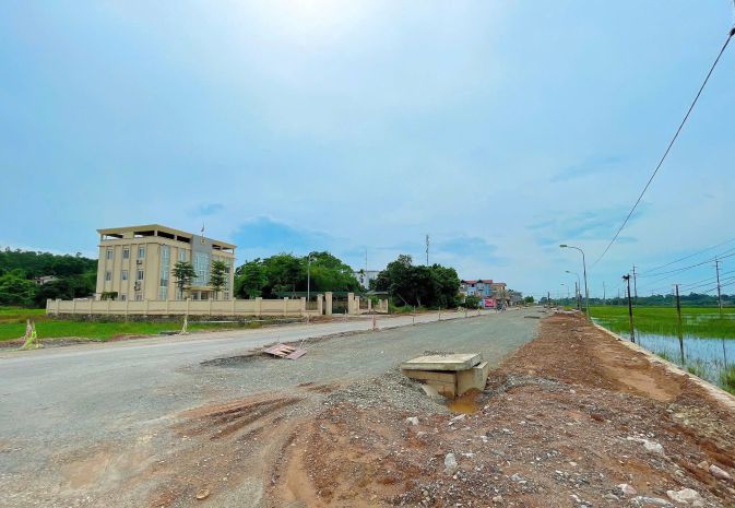 Bán đất phân lô ô tô tránh,vỉa hè,diện tích 120m2,sơn tây 6724653