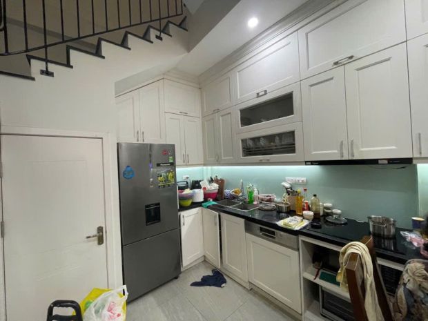 Nhà mặt phố trung tâm quận thanh xuân. 36x4t 6725497
