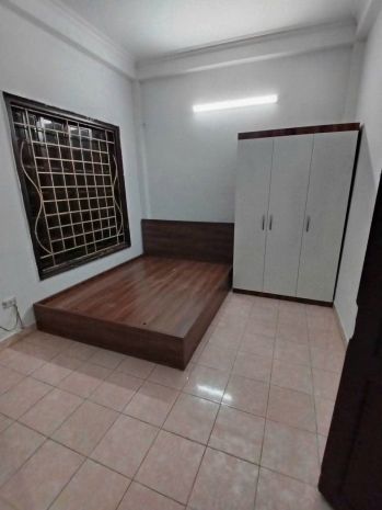 Cho thuê nhà nguyên căn 576 trương định, 40m2 x 3 tầng, 3 6726263