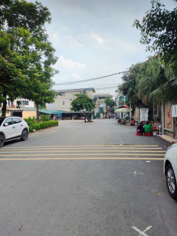Nhà đẹp đại áng còn mới ,gia nhỉnh 5 tỷ, 3 thoáng,ở 6726408