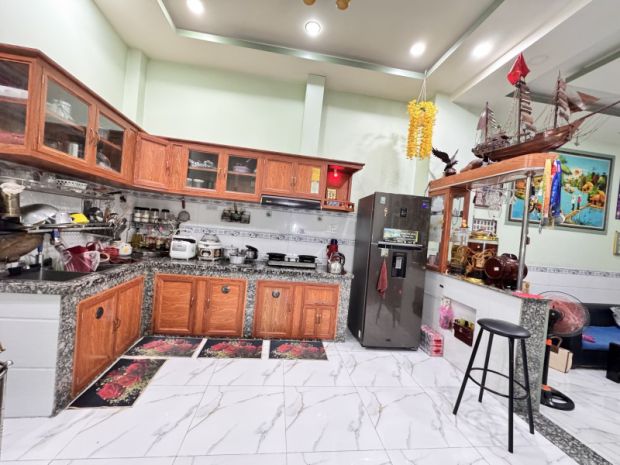 Bán nhà 3 tầng hẻm số 8 linh xuân, thủ đức. 54m2, 4 pn, sh, 6726700