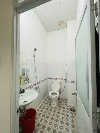 Bán nhà 3 tầng hẻm số 8 linh xuân, thủ đức. 54m2, 4 pn, sh, 6726704