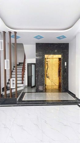 Nhà đẹp 7 tầng thang máy tới nóc.thiết kế hiện đại.thông 6727640