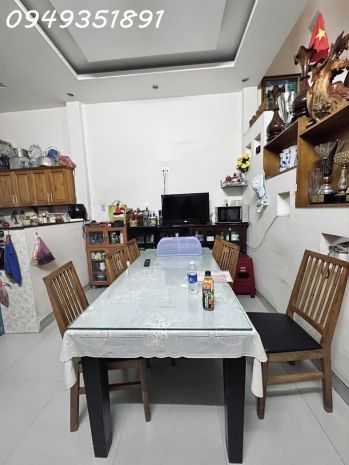 Hẻm xe hơi  p5 phú nhuận  gần sân bay 6727906