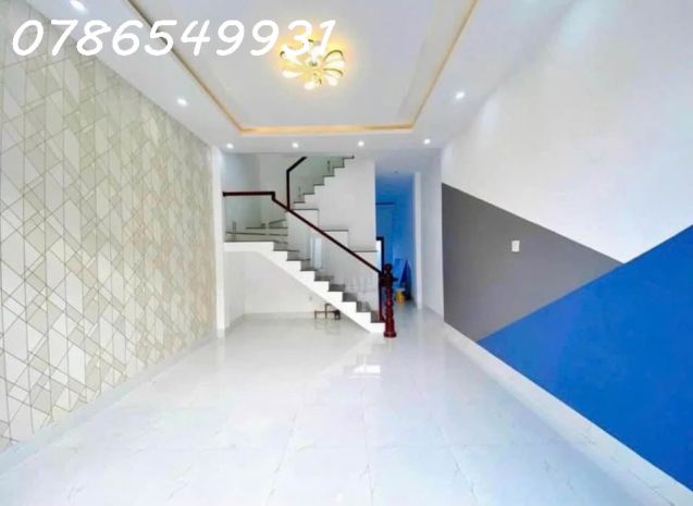 Bán nhà 2 tầng 60m2 sát vincom lê văn việt nhỉnh 3 tỷ 6728786
