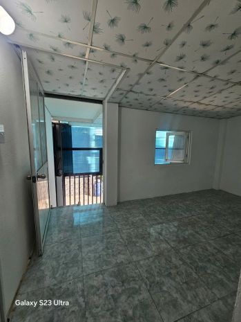 Bán nhà 2 tầng tân đông hiệp,shr đường 2 xe hơi,giá rẻ,gần 6728924