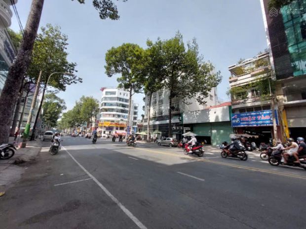 Siêu đẹp nhà tây hồ an dương vương 33m, 7 tầng, cầu thang 6729816