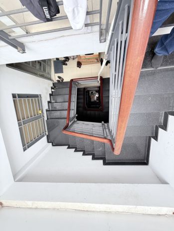 Bán nhà mặt tiền 60m2 5 tầng ngang gần 4m 7pn chdv tân hải 6730426