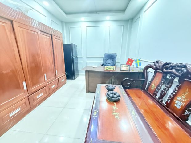 Bán nhà mặt tiền 60m2 5 tầng ngang gần 4m 7pn chdv tân hải 6730427