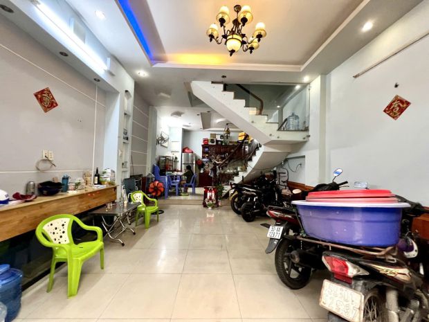 Chính chủ ngộp  nhà 62m², 4pn, hẻm 8m xe hơi  p.14 gò vấp 6730780