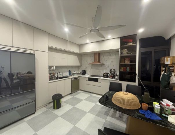 Nv vip hoàng quốc việt kéo dài 85m, 6 tầng thang máy, giá 6731041
