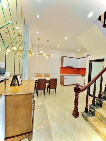 Nhà đẹp 2 thoáng - mặt tiền rộng - trước nhà rộng 3m - đầy 6731446