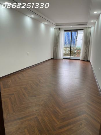 Bán nhà mặt phố kim đồng  50m², 6 tầng, thang máy, ô tô đỗ 6732412