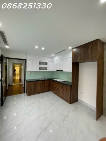 Bán nhà mặt phố kim đồng  50m², 6 tầng, thang máy, ô tô đỗ 6732414