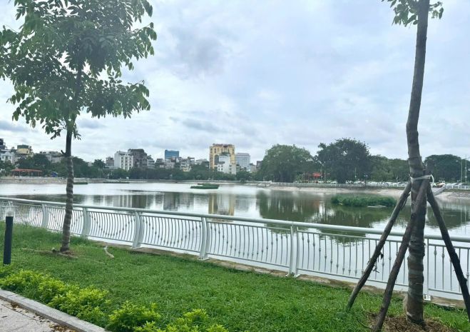Bán tòa nhà mặt phố view hồ ba mẫu - 400m x 11t - 2 hầm - 6733536