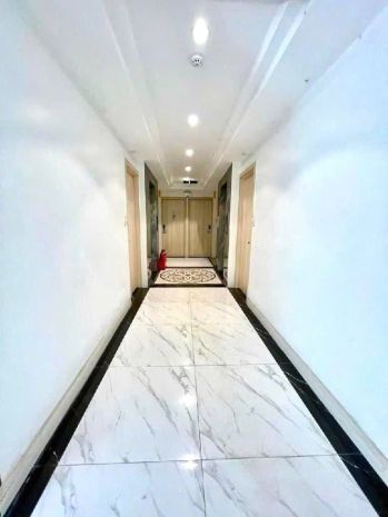 Bán tòa apartment võng thị, view hồ tây - 265m x 9t có hầm 6733540