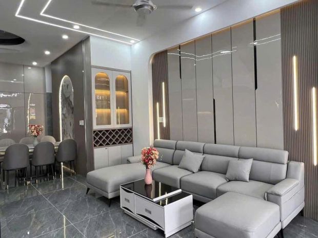 Nhà 1 trệt 1 lầu mới xây  shr  gần chợ bình chánh  cần đư 6734998