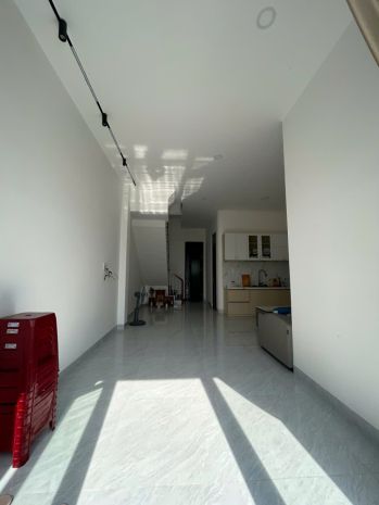 Nhà mới xây hoàn công đường 2 ô tô né nhau tại phường tây 6735413