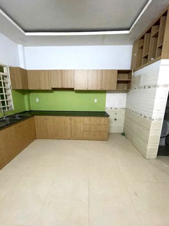 Bán nhanh nhà 2 tầng  4*12.5  hẻm xe hơi  gần tô ngọc 6735583