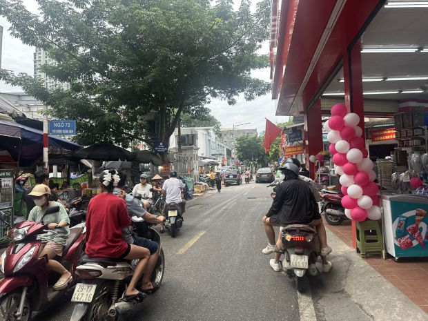Nhà mặt phố giá rẻ bất ngờ - ô tô đỗ cửa- siêu hiếm- khách 6735969