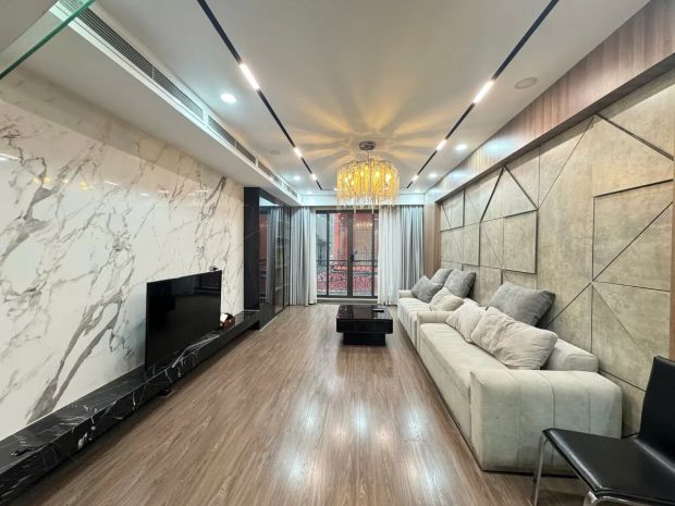 Bán nhà ngọc lâm, long hiên 58m2 5 tầng dân xây, ô tô vào 6736183