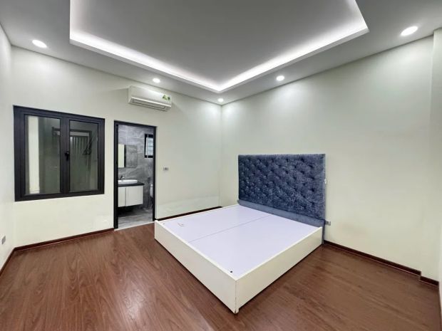 Bán nhà ngọc lâm, long hiên 58m2 5 tầng dân xây, ô tô vào 6736185