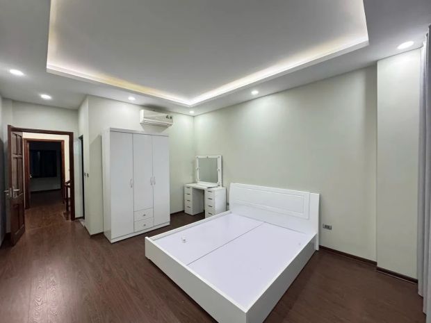 Bán nhà ngọc lâm, long hiên 58m2 5 tầng dân xây, ô tô vào 6736186