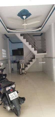 Cho thuê nhà 3,3m x 12,5m hẻm 4m khu vực đường nguyễn 6736700