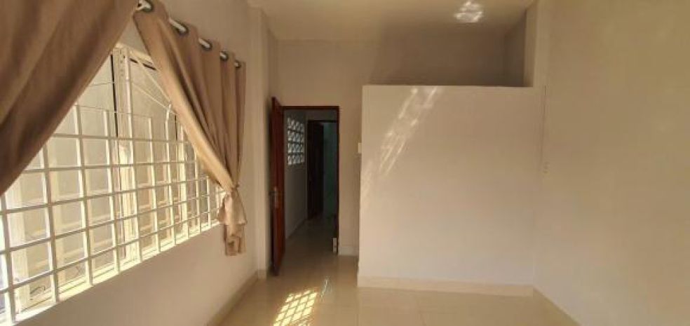 Cho thuê nhà 3,3m x 12,5m hẻm 4m khu vực đường nguyễn 6736702