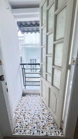 Nhà nhỏ xinh  3 tầng  giá chỉ 2.35 tỷ  q8 -  âu dương 6737055