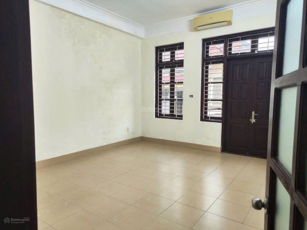 Cho thuê nhà kđt định công, 70m2 x 5 tầng, 8 phòng, 5 wc. 6738043