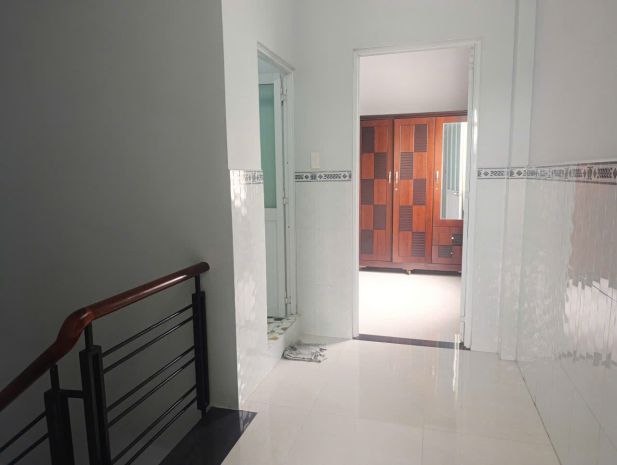 Nhà 2t 2pn 2wc 4.7 x 21, chỉ 3.3 tỏi hxh ngô chí quốc, bình 6738476