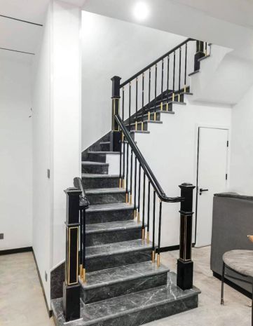 Tôi cho thuê nhà căn góc, mới,vỉa hè, 116m2- 4t, trần nhân 6738505