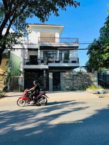 Cần bán biệt thự 2 lô - diện tích lớn - trần nguyên đán, 6739219