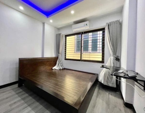 Nhà đẹp  ở ngay  tặng full nội thất 6740003