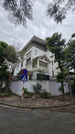Biệt thự cho thuê nằm trong khu đô thị mới phùng khoang, tố 6740393