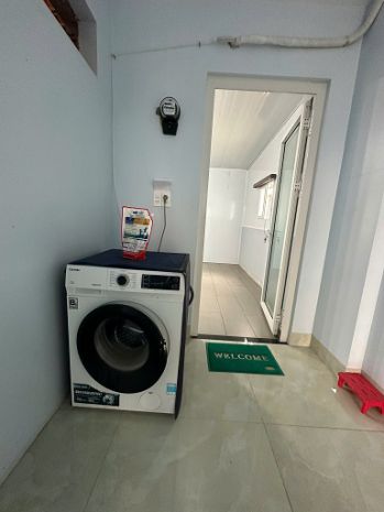 Cho thuê phòng rộng  full nội thất  view cửa sổ lớn  kdc 6740855