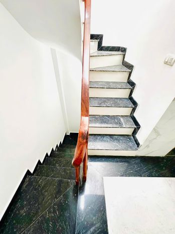 Bán nhà phố lạc long quân 35m2 4tầng 5.68 tỷ tây hồ 6740987