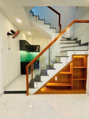 Dương bá trạc  p2, q8  nhà mới đẹp, vào ở liền  chỉ 6741267