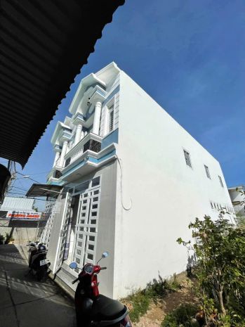 Nhà mới đẹp - hoàn công - nằm kế đại học cn 6741316