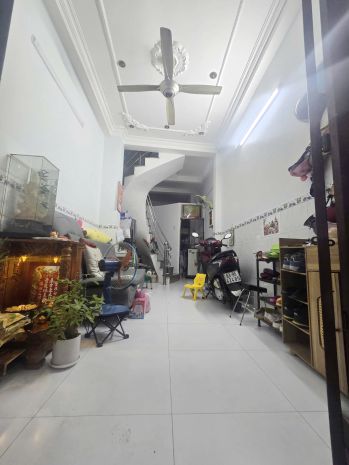 Nhà 5 tầng hẻm thông 4m đường tùng thiện vương p12.q8. giá 6741520