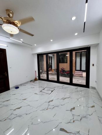 Bán nhà mới trần duy hưng kinh doanh thang máy 20m ra phố 6741988