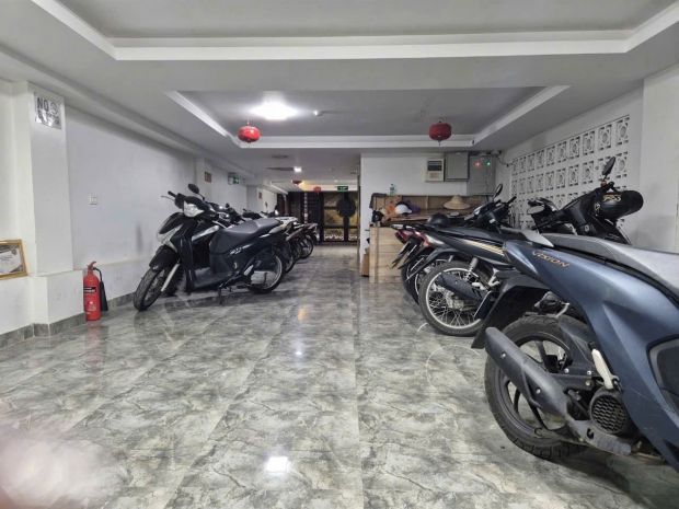 Gấp!tòa căn hộ phú diễn,oto tránh,21p,70mx7t,mt6m,16ty 6742327