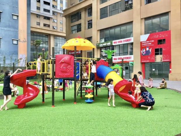 Bán căn hộ 165m2, lô góc 3 thoáng tầng cao 4pn,3wc nột thất 6742499