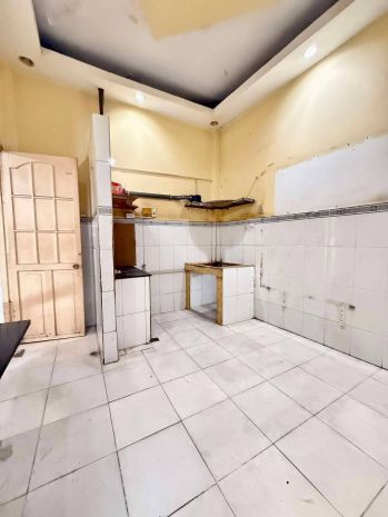 Mặt tiền sư vạn hạnh, q10  53m²  nhà 3 tầng  chỉ 14.2 6742624