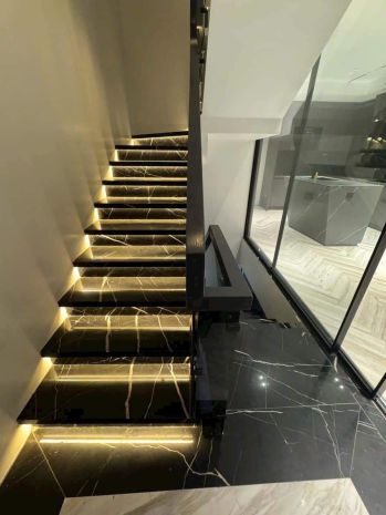Cho thuê nhà hai mặt tiền,mới, 96m2_ 5t vỉa hè, nguyễn 6743138