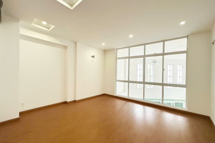 35 triệu: thuê nguyên căn quận 1 trần khánh dư- xe hơi 6743537