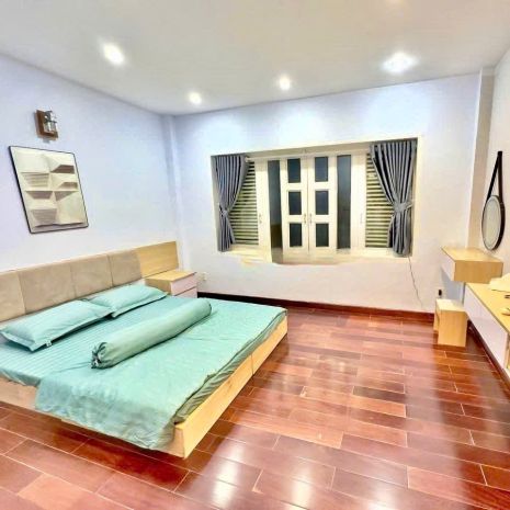 22 triệu: thuê nguyên căn quận 1 nguyễn trung ngạn cầu ba 6743578