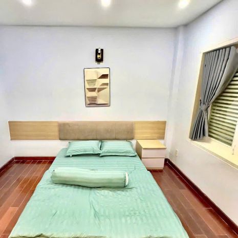 22 triệu: thuê nguyên căn quận 1 nguyễn trung ngạn cầu ba 6743580